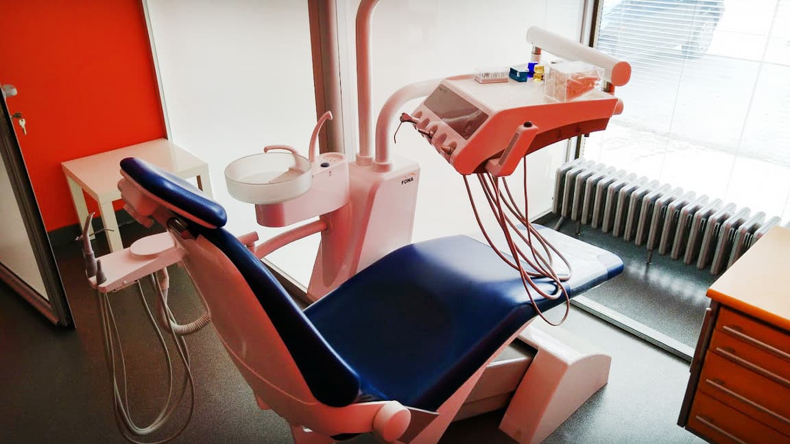 STOMATOLOŠKA STOLICA